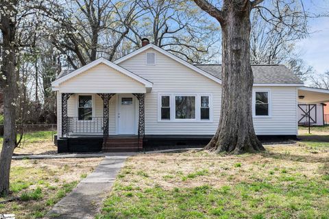 215 W Roosevelt Drive Anderson SC 29626