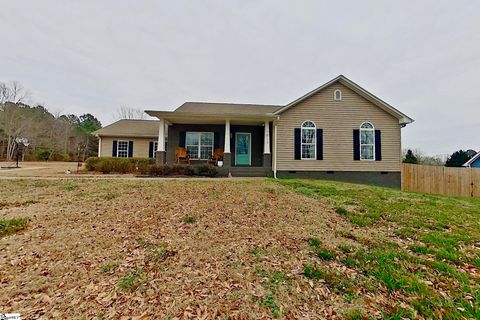 1013 Pearson Road Woodruff SC 29388