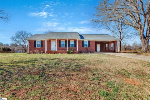 A home in Woodruff