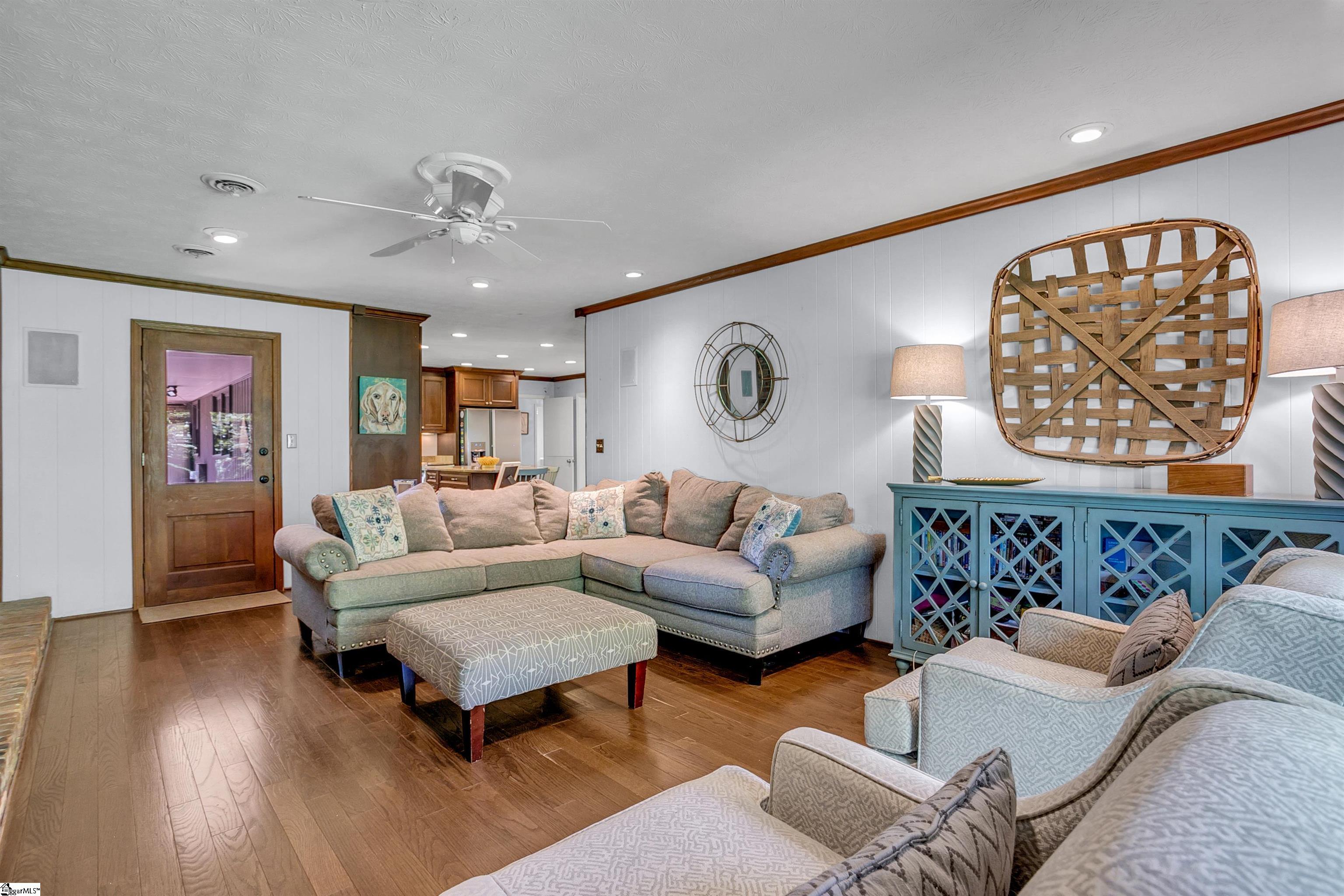 Greenville, South Carolina 29607, United States, 4 Bedrooms Bedrooms, ,3 BathroomsBathrooms,Residential,Active,123634