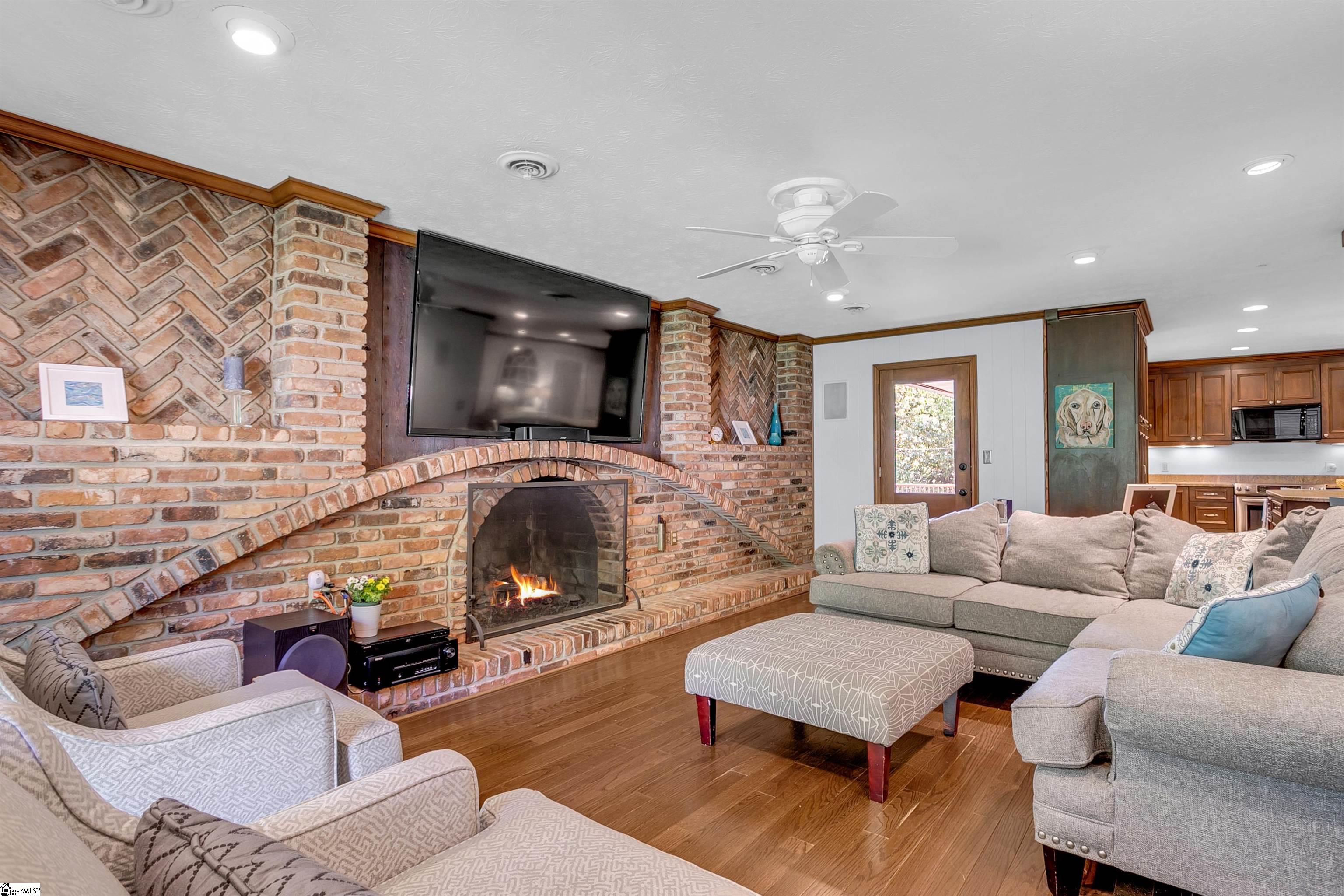 Greenville, South Carolina 29607, United States, 4 Bedrooms Bedrooms, ,3 BathroomsBathrooms,Residential,Active,123634