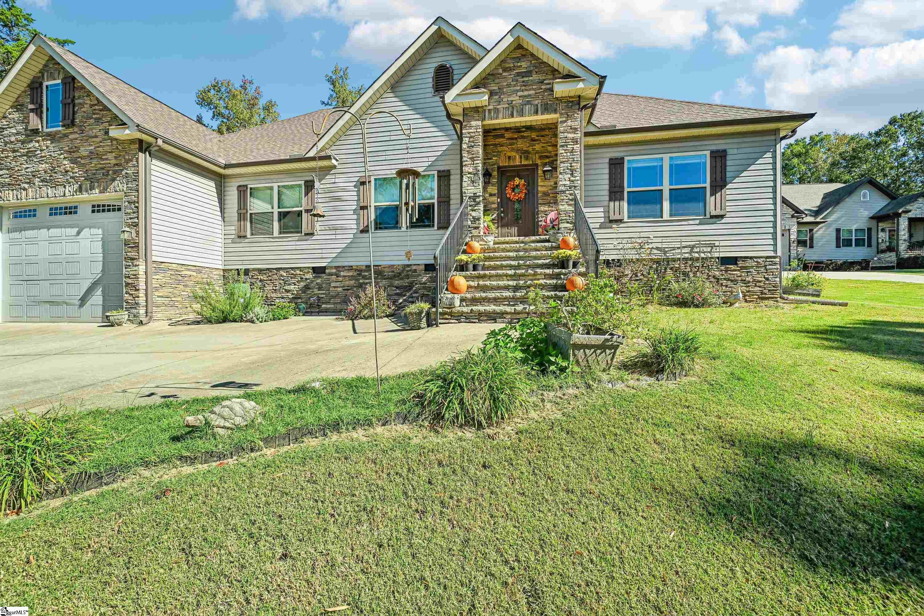 Real Estate Search 2 539 Old Mill Road