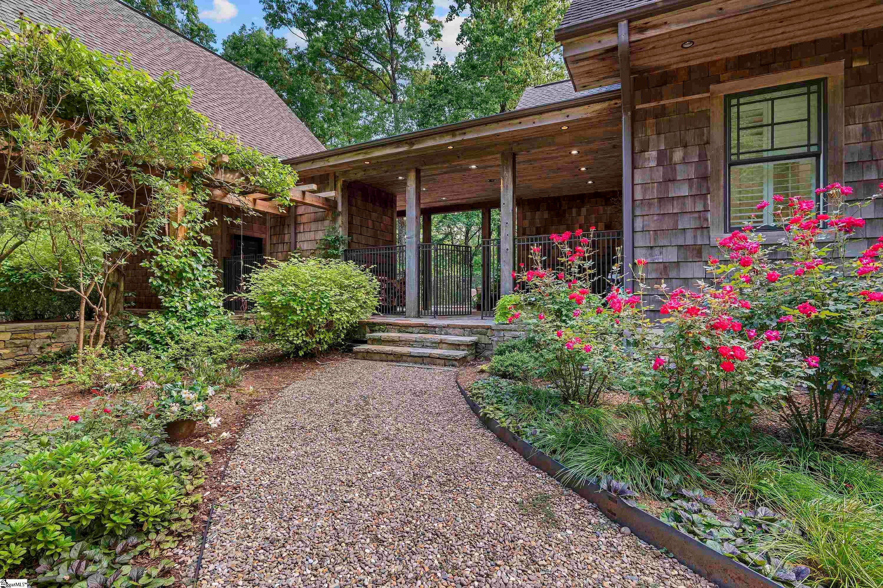 113 Birchbend