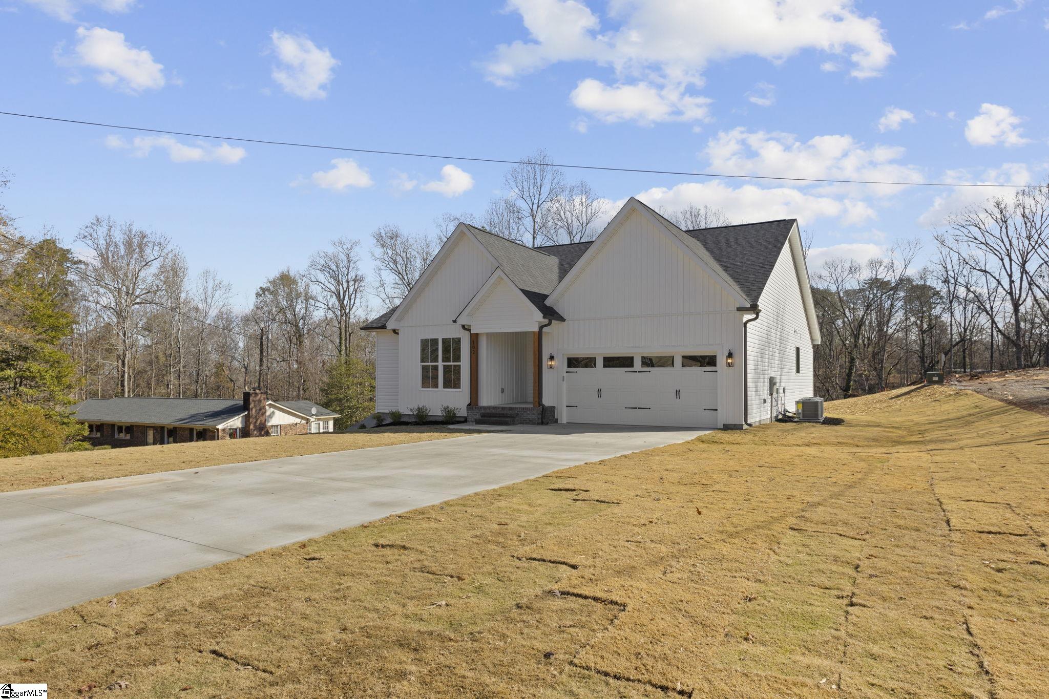 102 Millbrook Circle