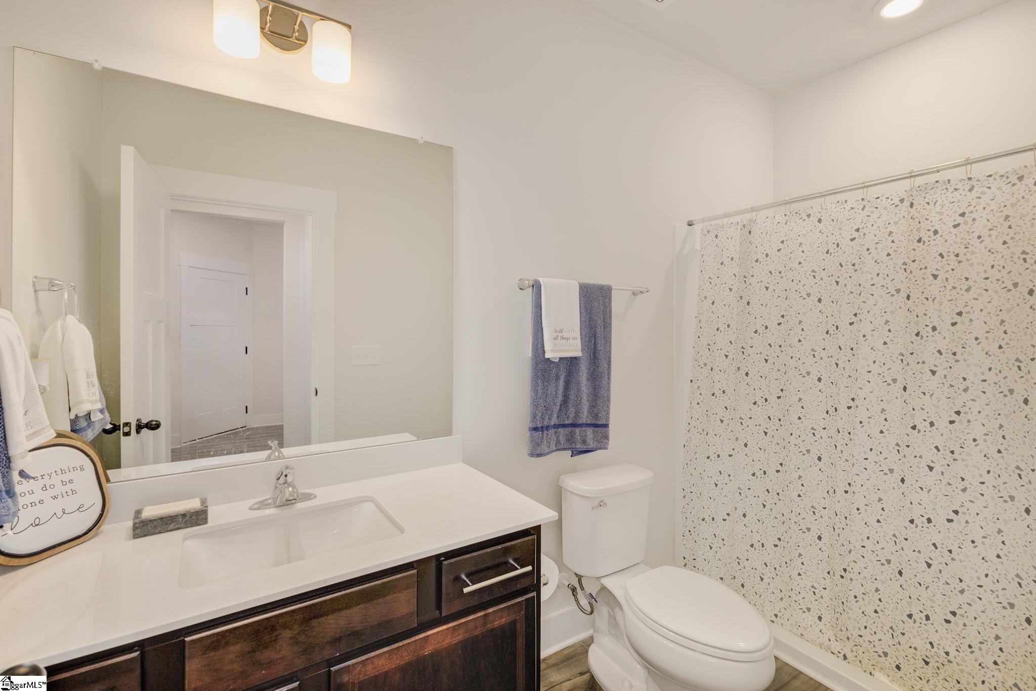 Central, South Carolina 29630, United States, 4 Bedrooms Bedrooms, ,3 BathroomsBathrooms,Residential,Active,1225