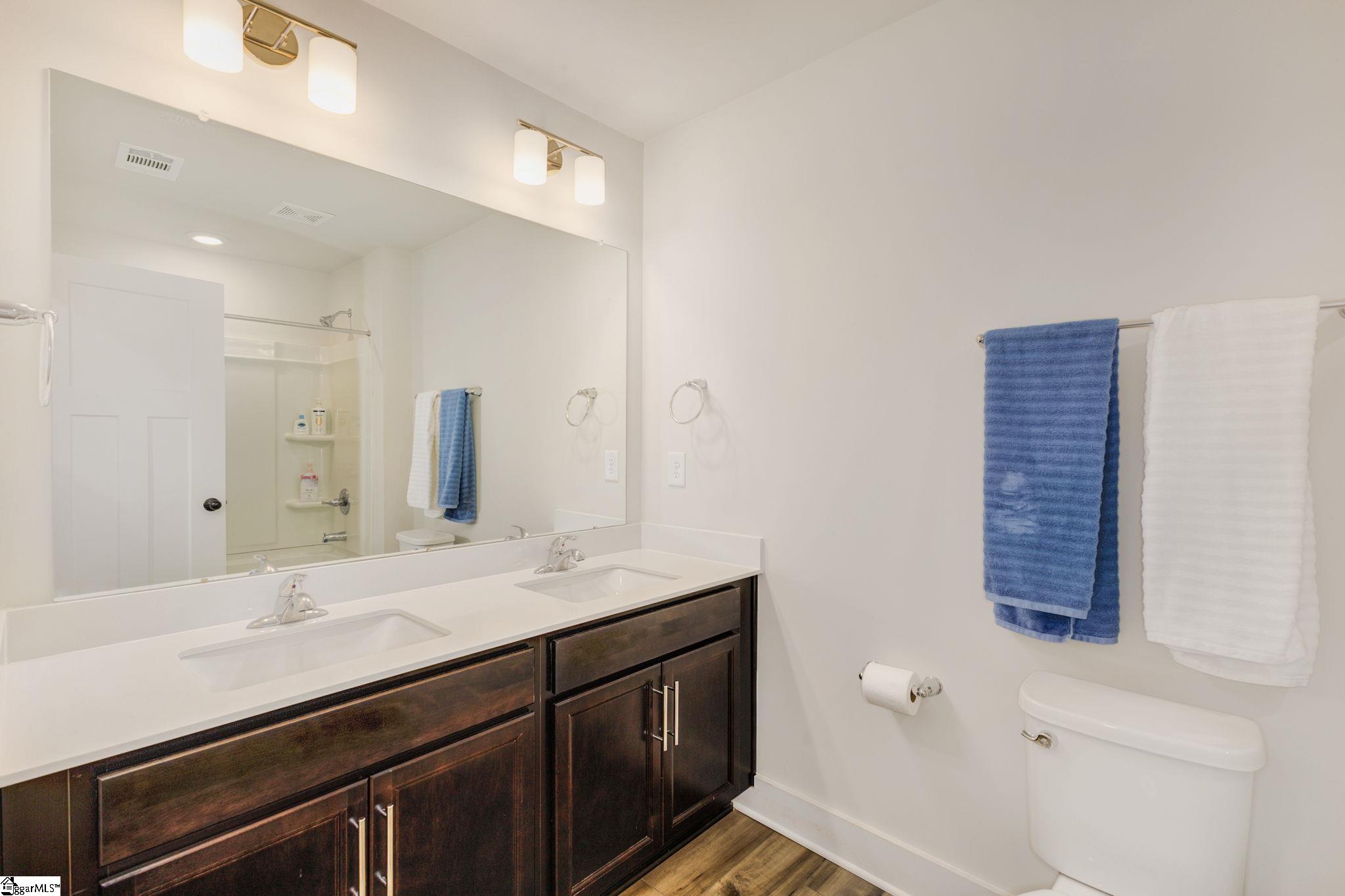 Central, South Carolina 29630, United States, 4 Bedrooms Bedrooms, ,3 BathroomsBathrooms,Residential,Active,1225