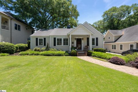 Photo of 15 Phillips Lane, Greenville, SC 29605 (MLS # 1595388)