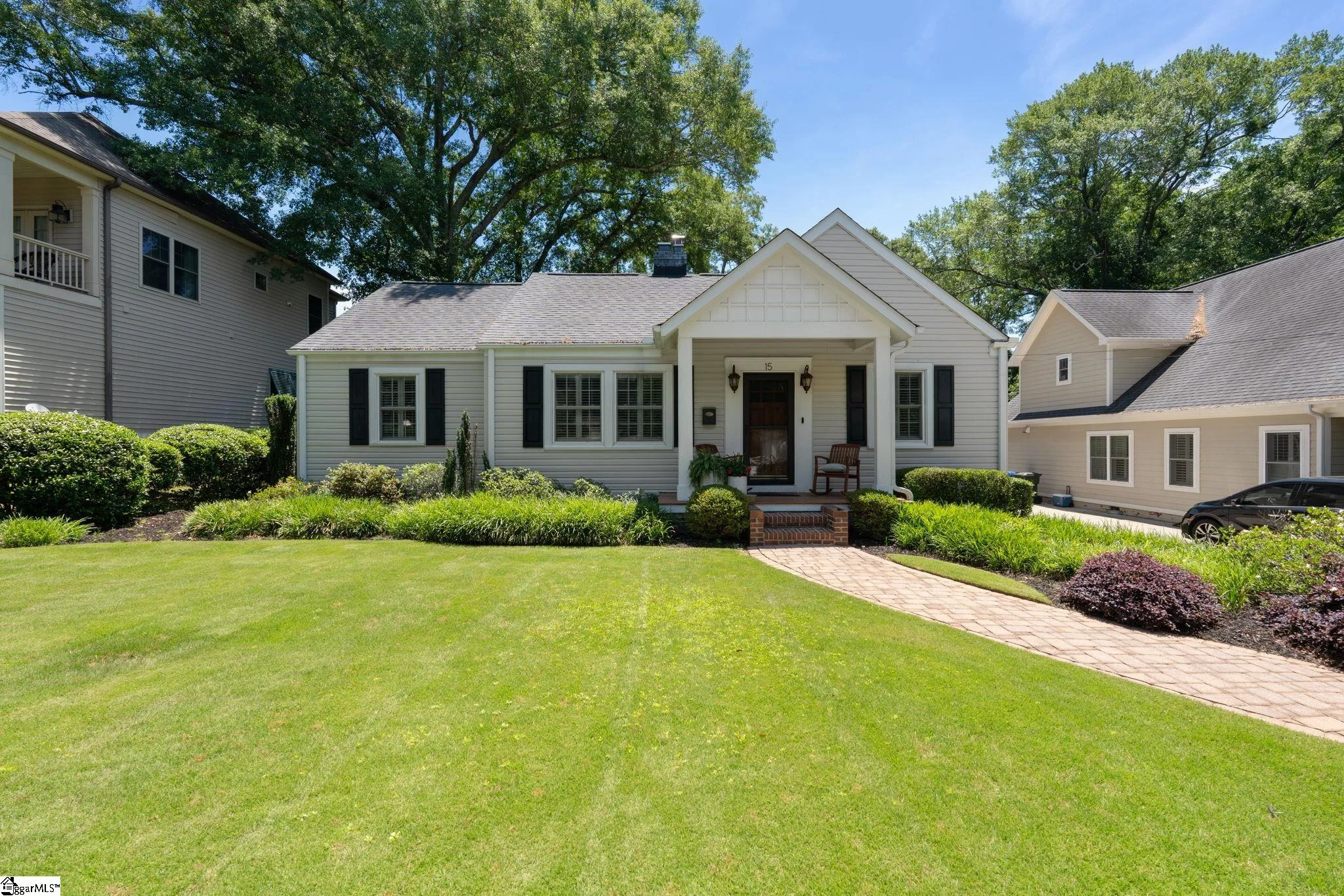 15 Phillips Lane