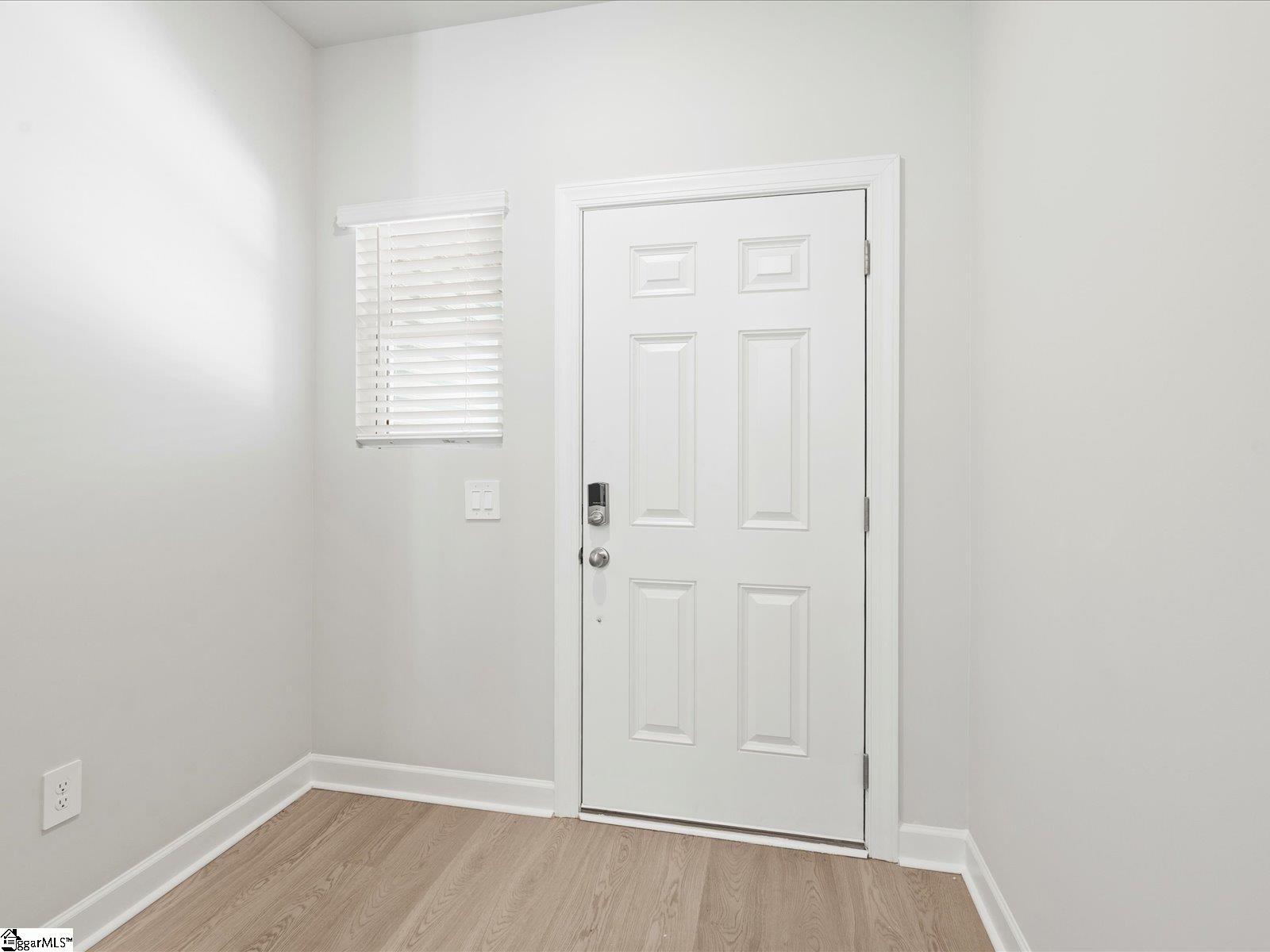 833 Ernest Lane