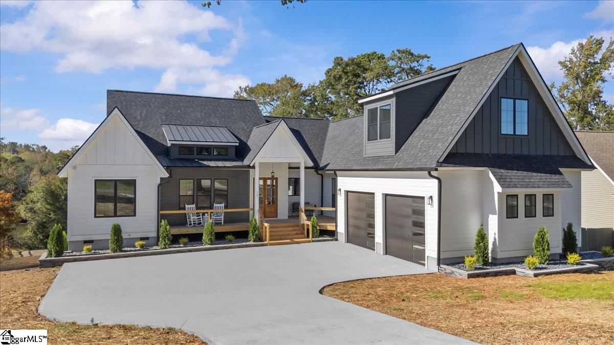 17 Cunningham Point Court