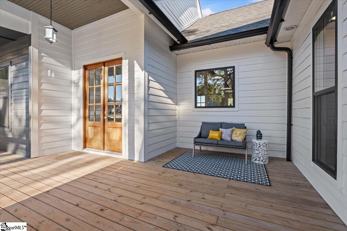 17 Cunningham Point Court