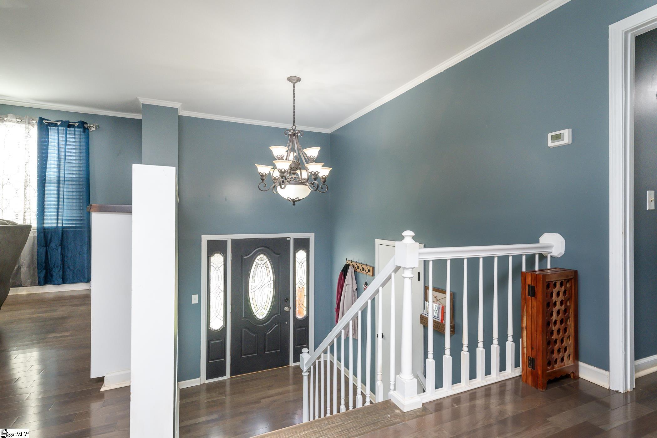 107 Hollibrook Court