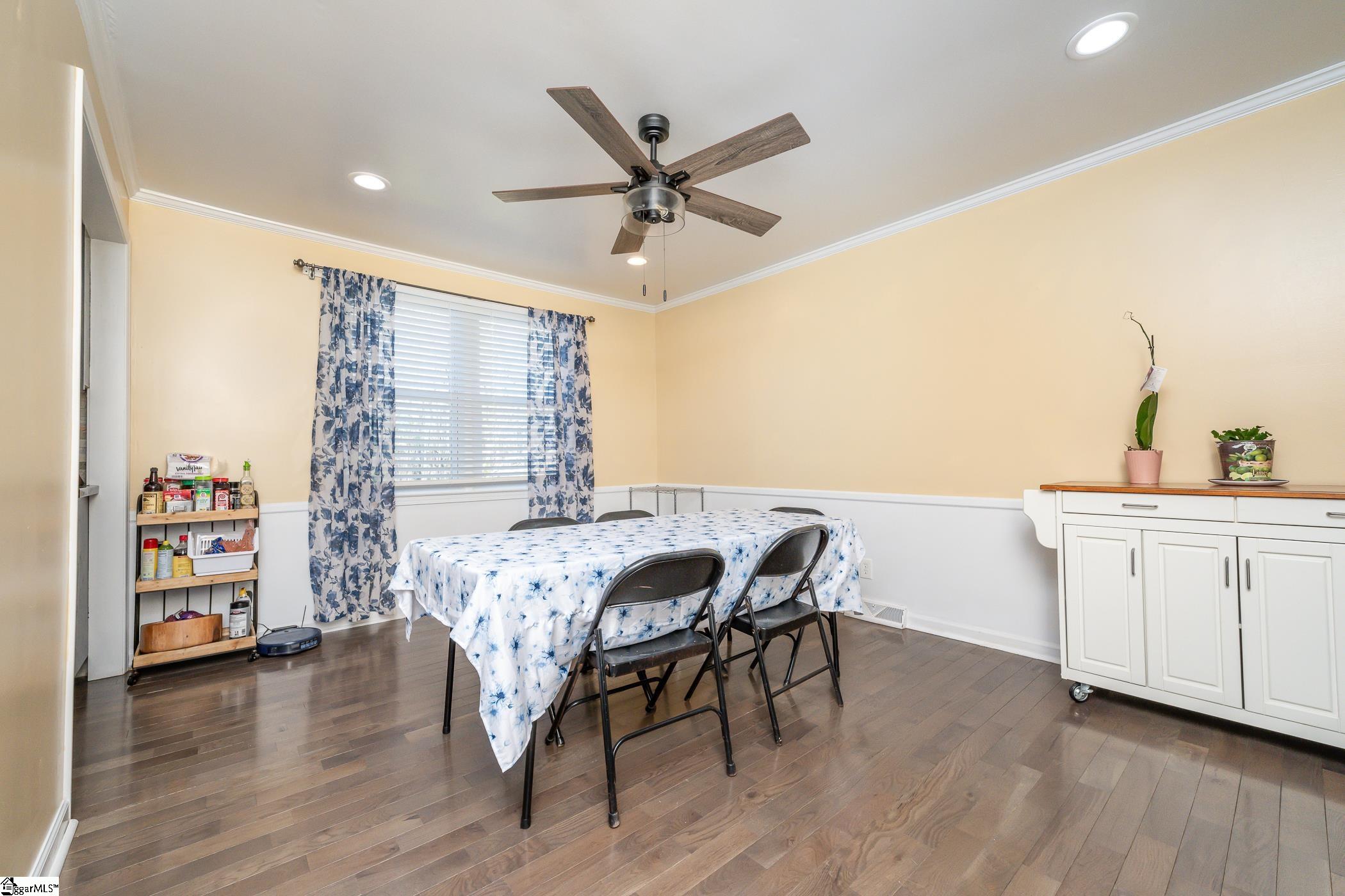 107 Hollibrook Court