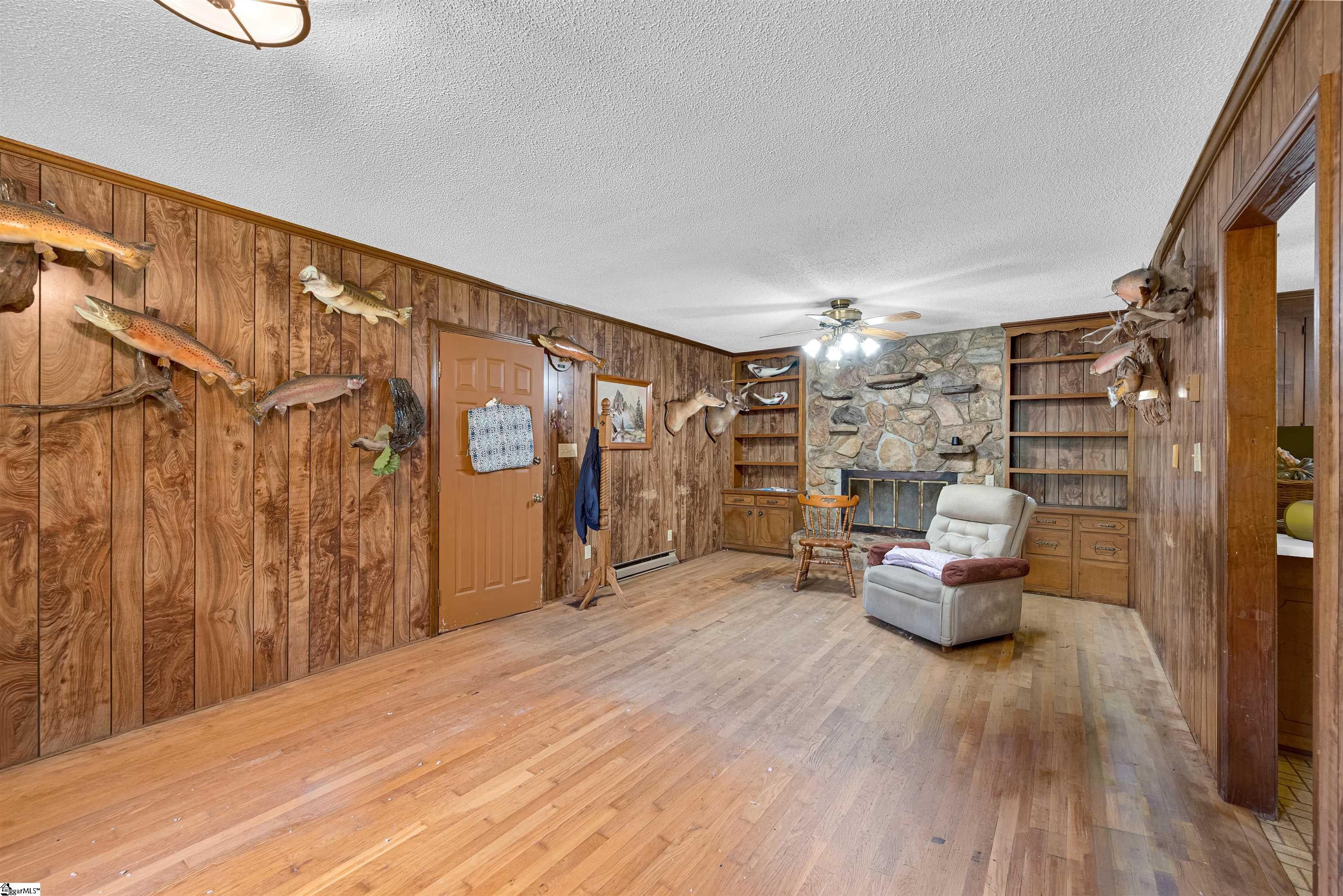 4981 Moorefield Memorial Highway