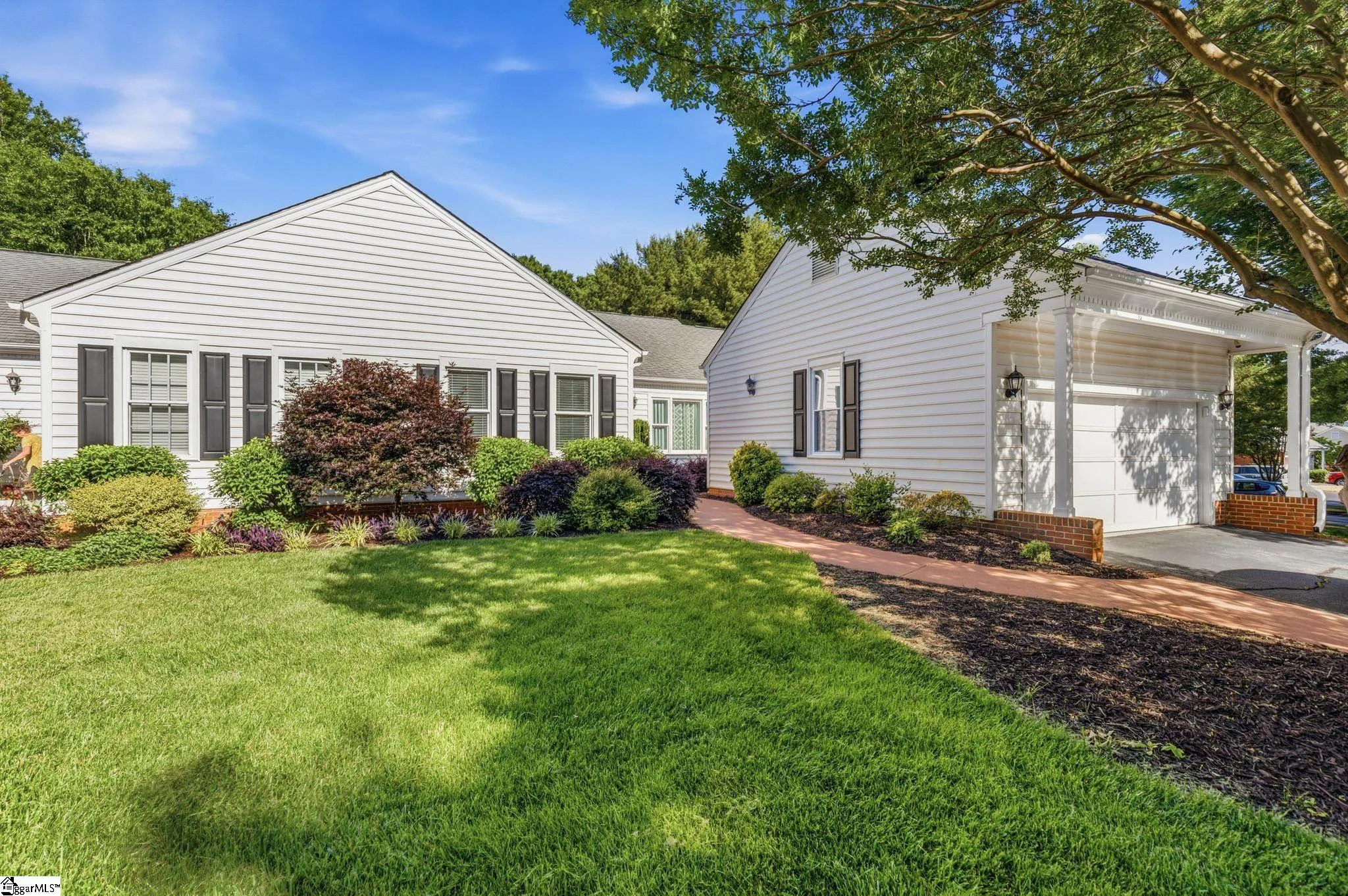 1276 Shadow Way