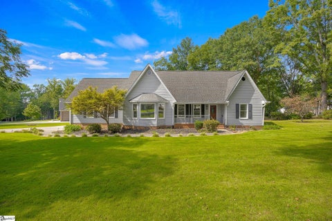 Photo of 200 Wren Way, Simpsonville, SC 29681 (MLS # 1603541)