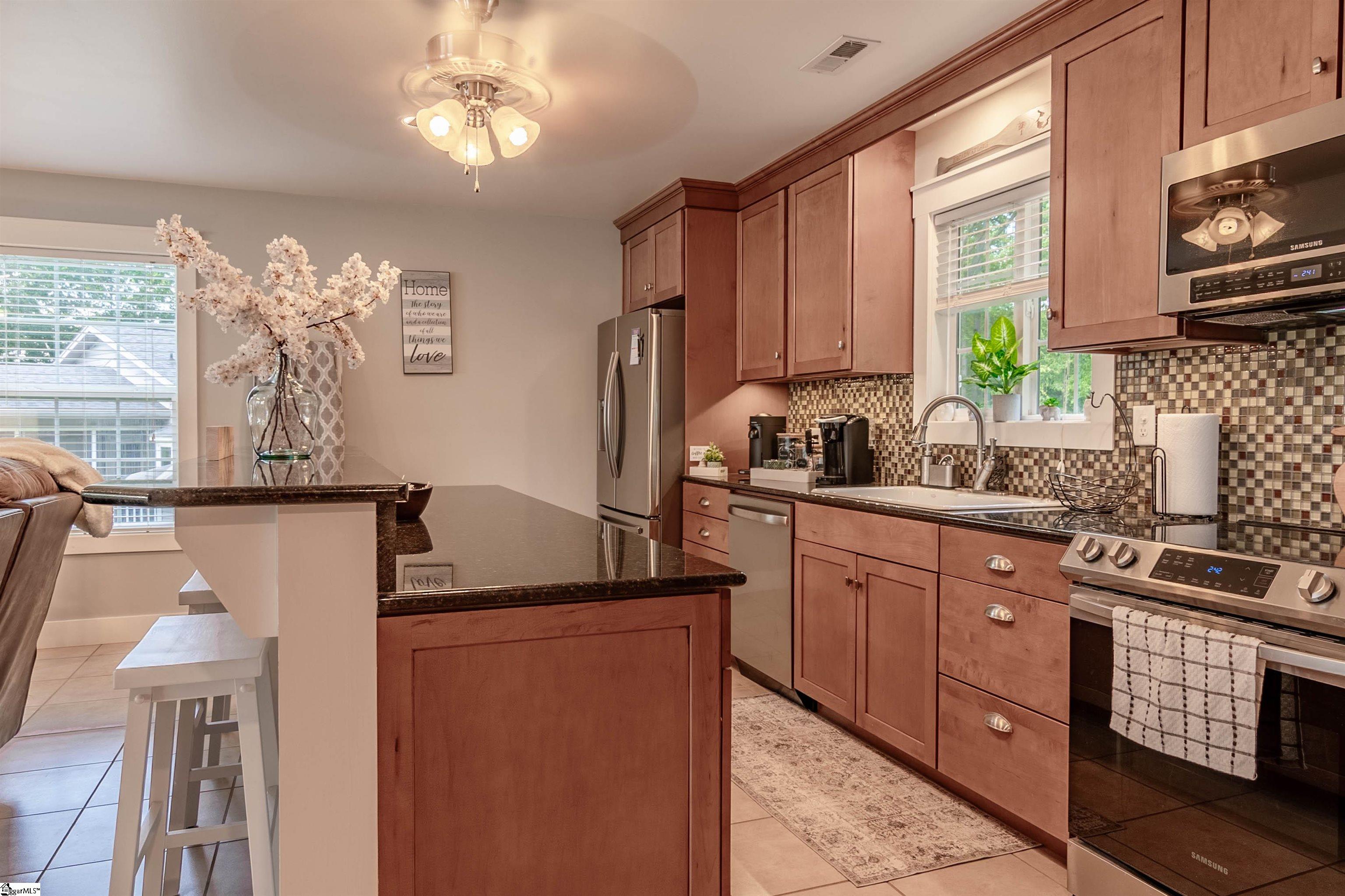 Anderson, South Carolina 29621, United States, 2 Bedrooms Bedrooms, ,2 BathroomsBathrooms,Residential,Active,138092