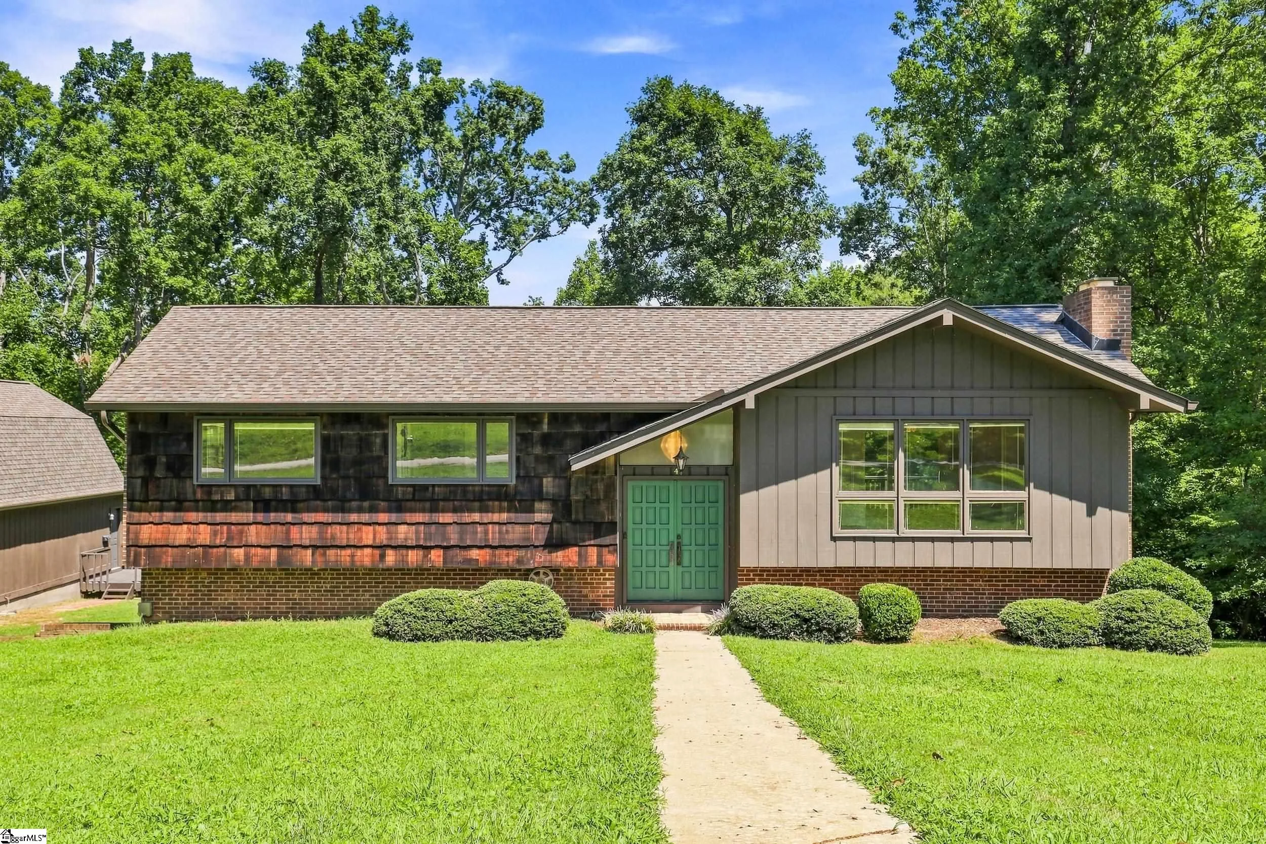 4 Riverview Drive