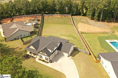 105 Cliftons Landing Drive Anderson SC 29625