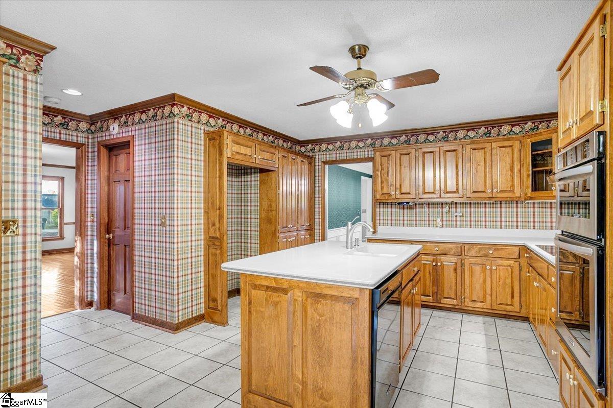 Taylors, South Carolina 29687, United States, 4 Bedrooms Bedrooms, ,3 BathroomsBathrooms,Residential,Active,239993