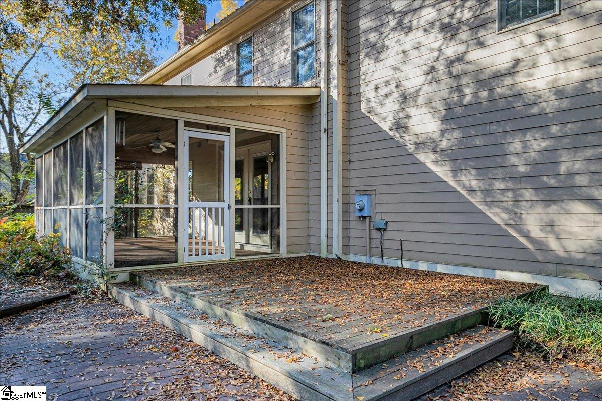 Taylors, South Carolina 29687, United States, 4 Bedrooms Bedrooms, ,3 BathroomsBathrooms,Residential,Active,239993