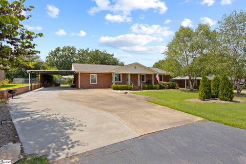 Photo of 137 Northview Street, Lyman, SC 29365 (MLS # 1601681)