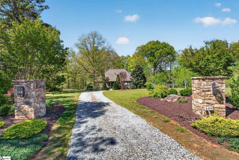 Photo of 440 Wicklow Road, Campobello, SC 29322 (MLS # 1588538)