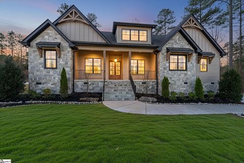 Photo of 305 Wedge Way, Travelers Rest, SC 29690 (MLS # 1576068)