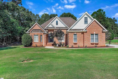 Photo of 124 Spanish Wells, Anderson, SC 29621 (MLS # 1602795)