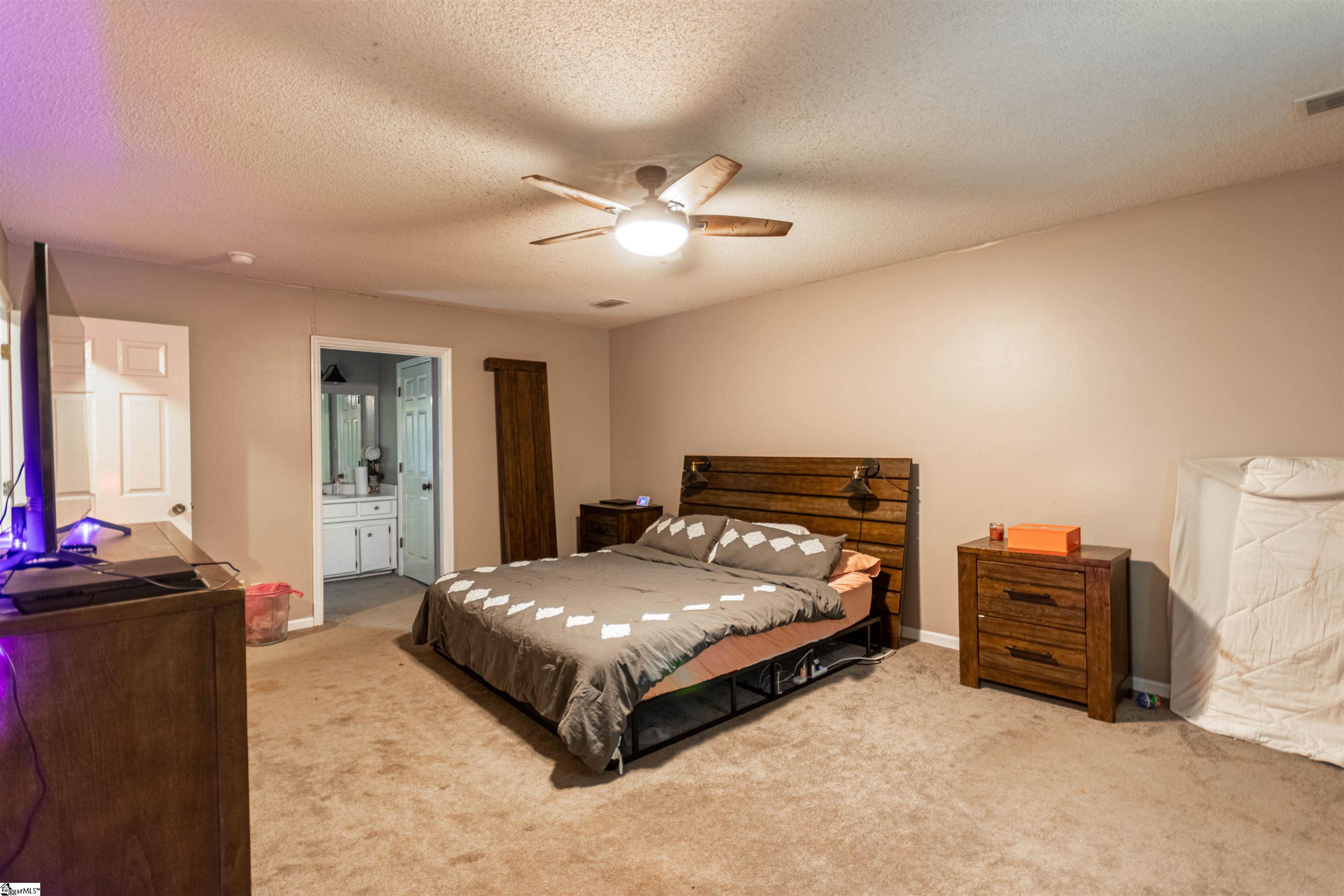 Inman, South Carolina 29349, United States, 4 Bedrooms Bedrooms, ,3 BathroomsBathrooms,Residential,Active,148048