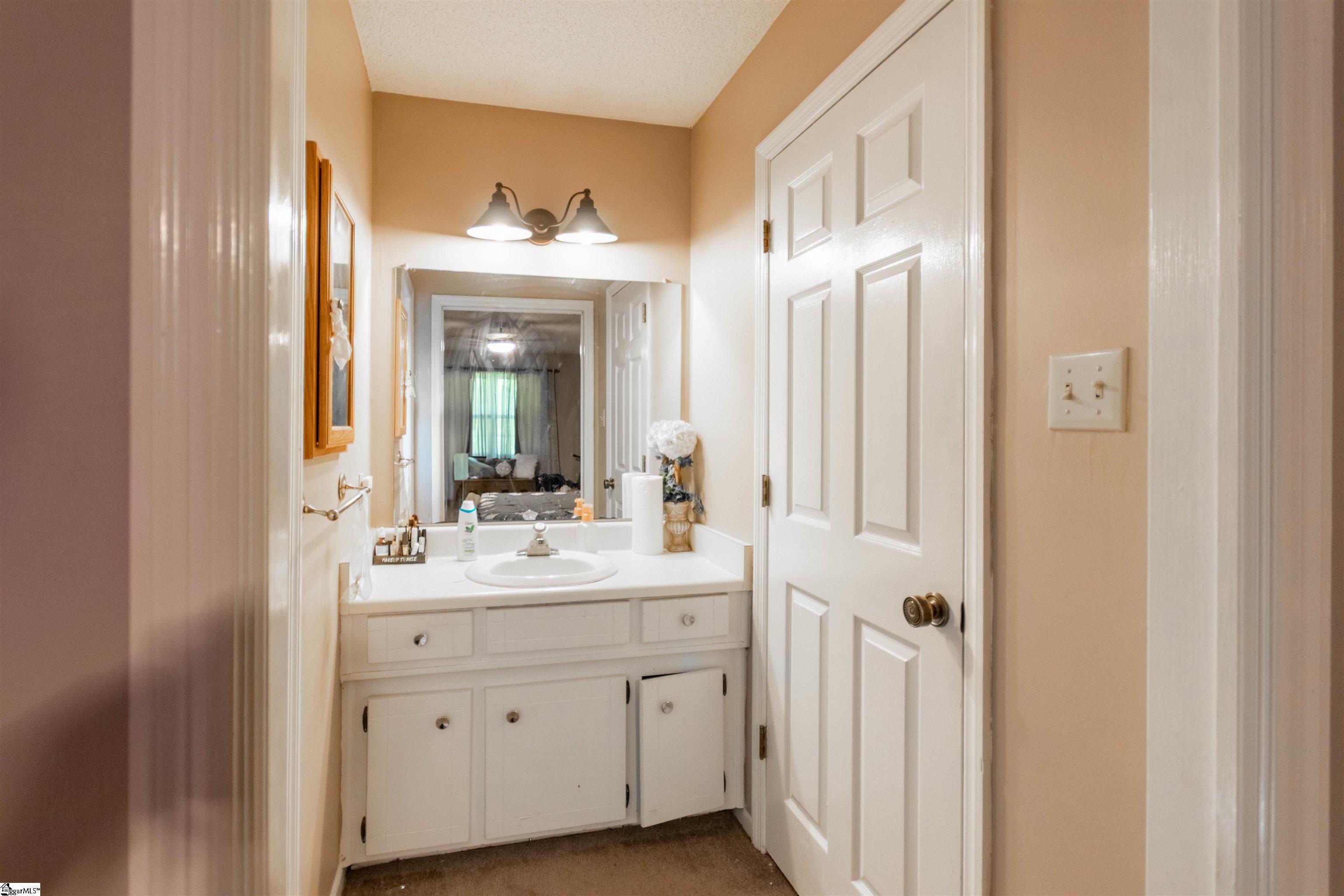 Inman, South Carolina 29349, United States, 4 Bedrooms Bedrooms, ,3 BathroomsBathrooms,Residential,Active,148048