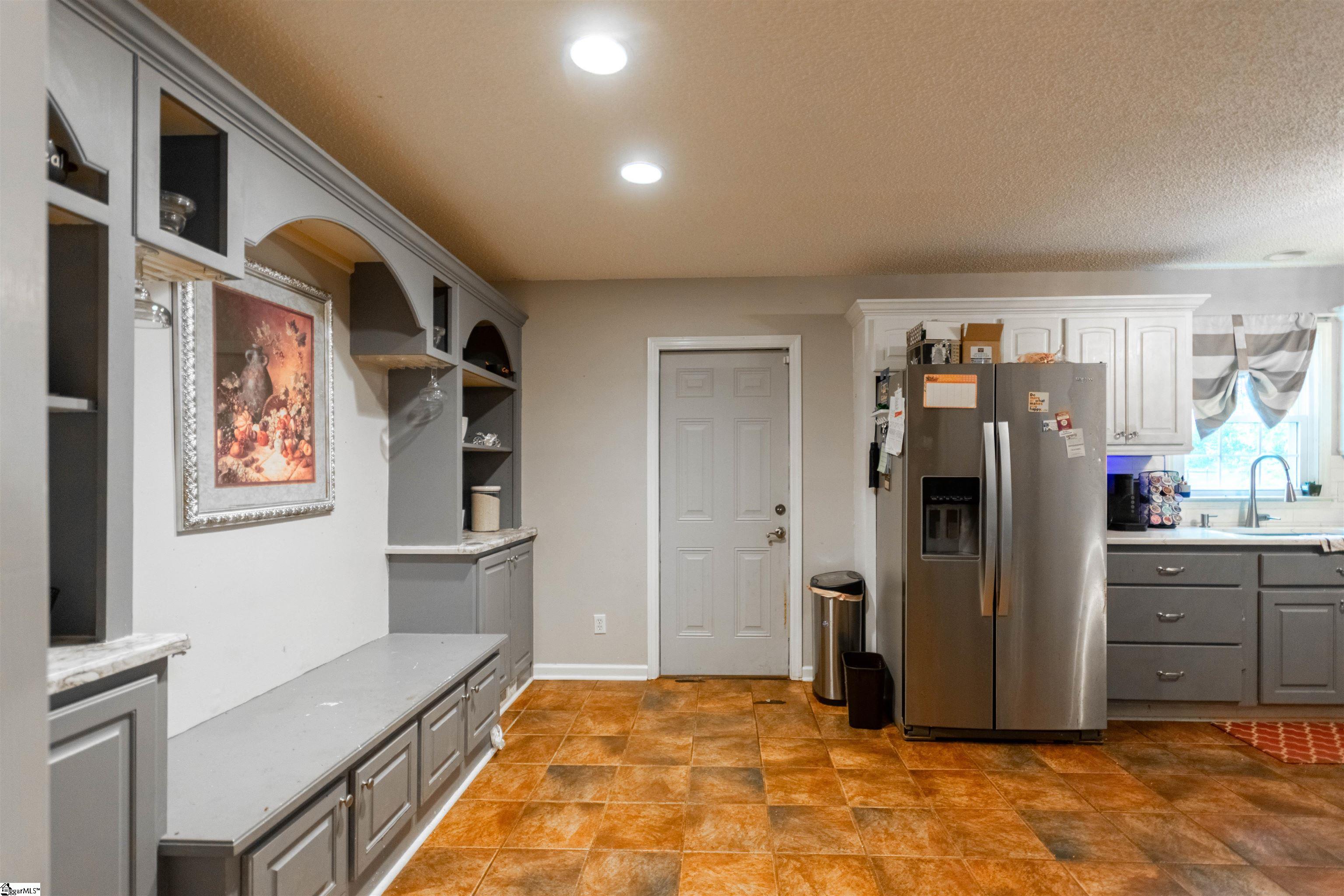 164 Chestnut Lake Drive