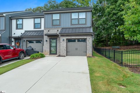 4 Connaught Court Mauldin SC 29662