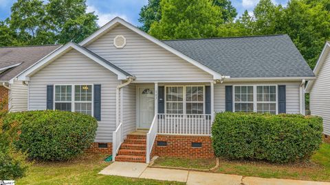 Photo of 107 Cosmos Lane, Greer, SC 29651 (MLS # 1594752)