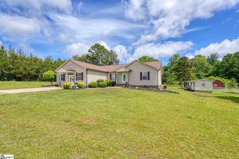 Photo of 103 Cheyenne Ridge Trail, Campobello, SC 29322 (MLS # 1581944)