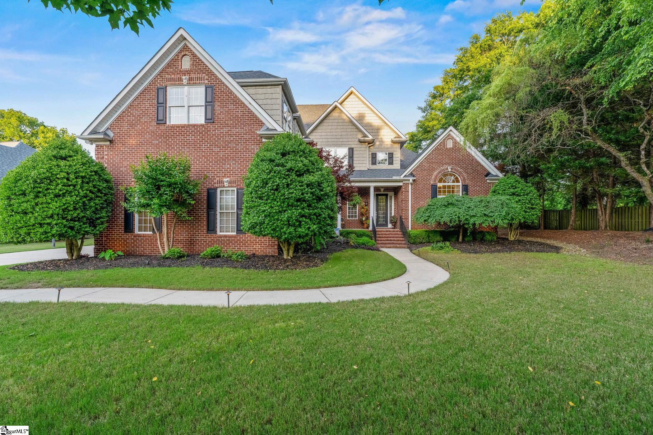 204 Whitworth Way