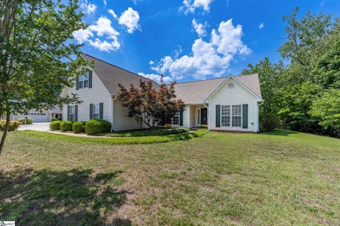 Photo of 1 Boysenberry Drive, Taylors, SC 29687 (MLS # 1594803)