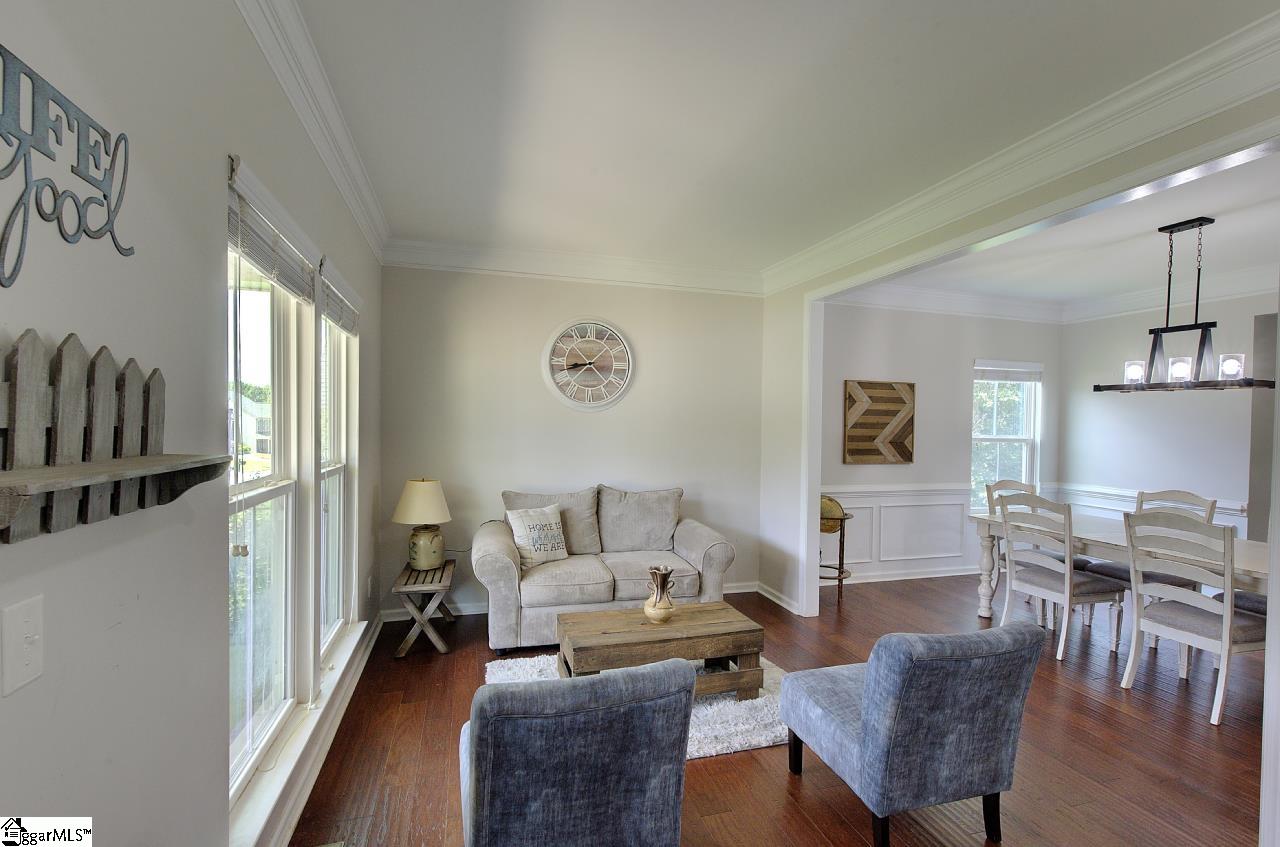 201 Hedge Rose Court