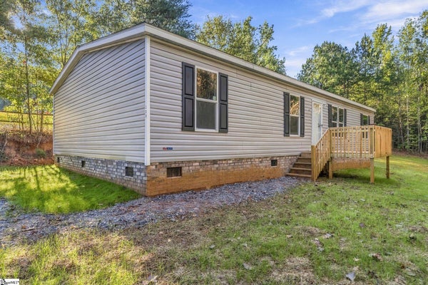 120 CHASTAIN DR, PELZER, SC 29669 - Image e84204a629626ca2e31cc6dfcbcba7df/3120194889