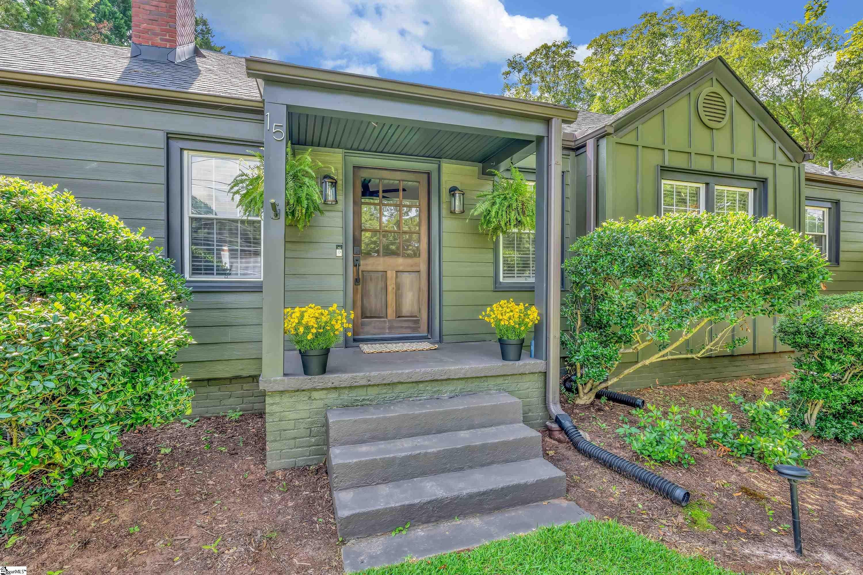 15 Cammer Avenue