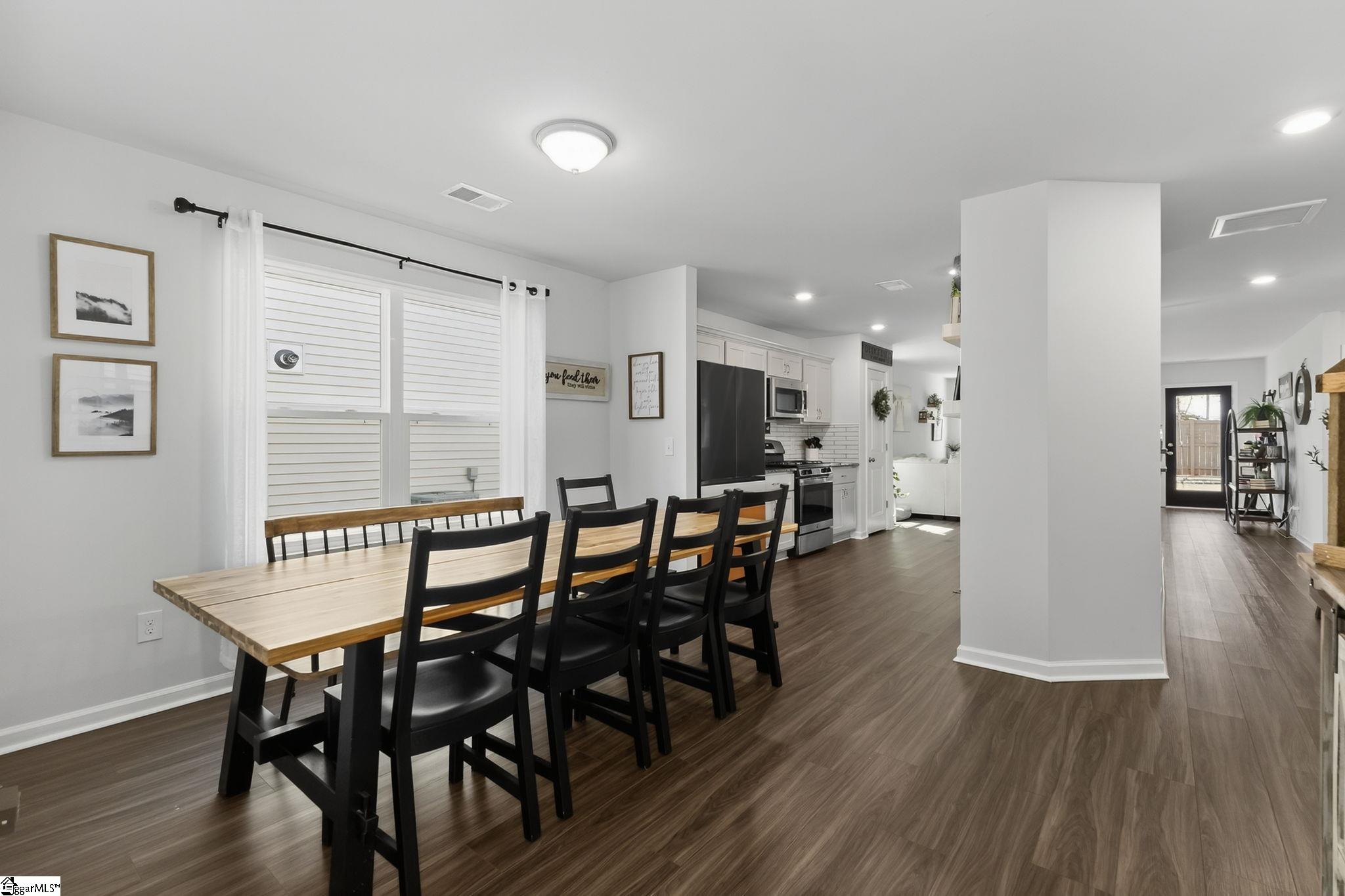 Easley, South Carolina 29640, United States, 4 Bedrooms Bedrooms, ,3 BathroomsBathrooms,Residential,Active,221499