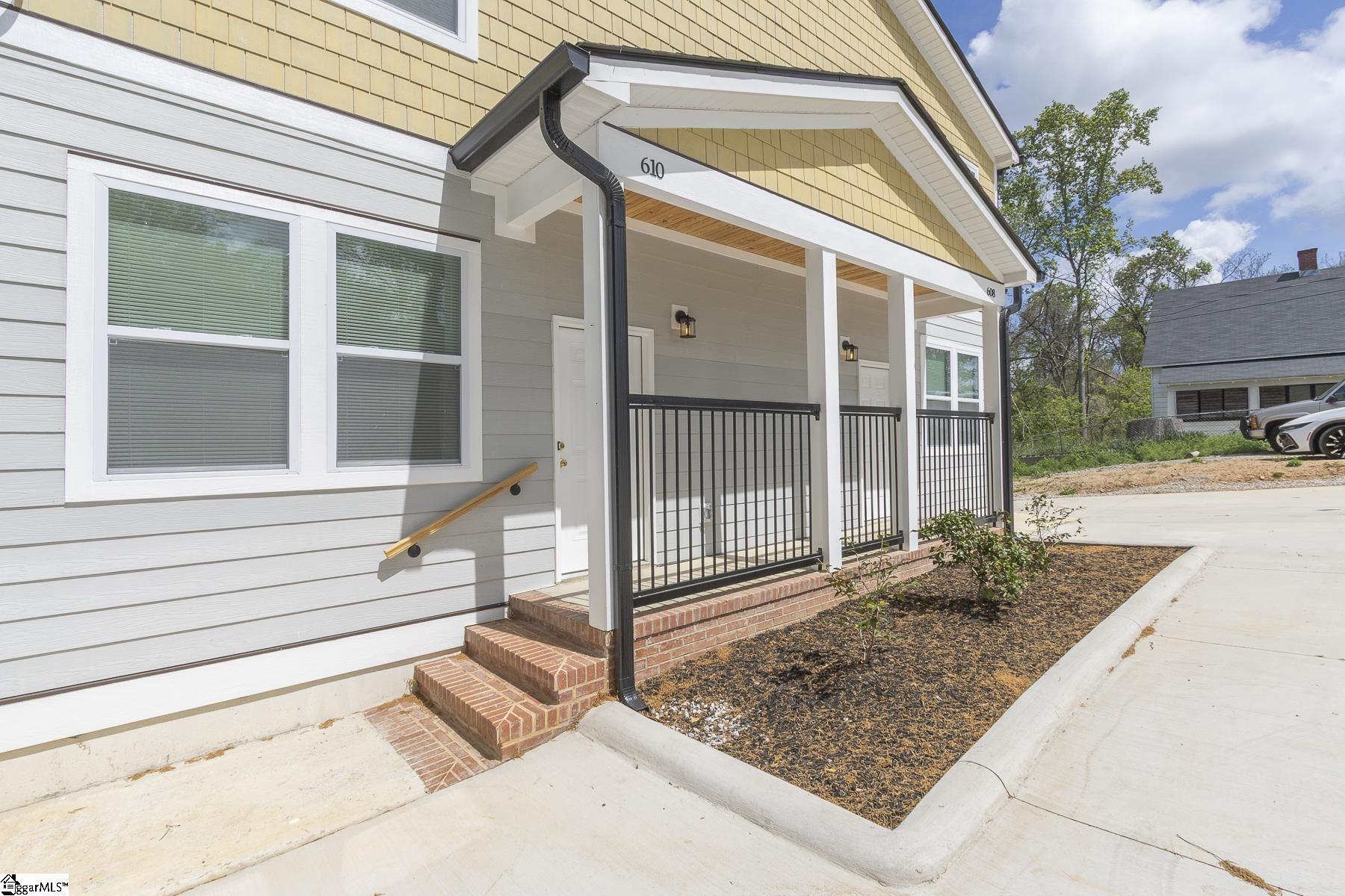 608 - 610 Branch Street