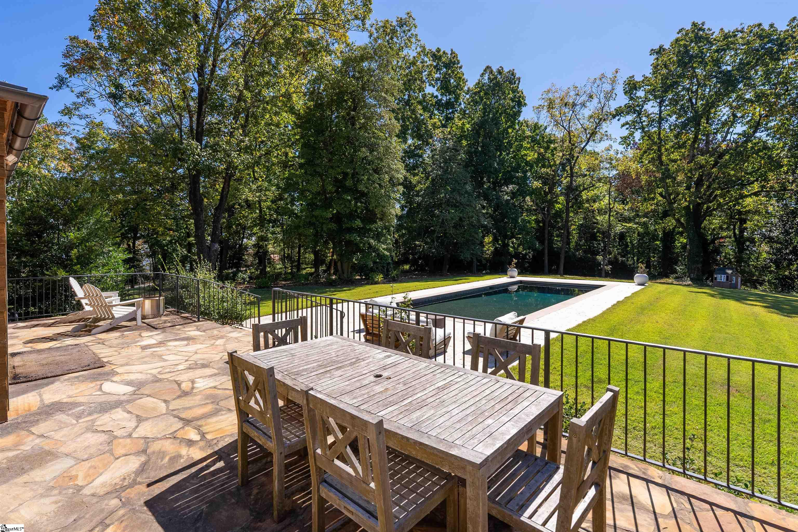 220 Lake Circle Drive