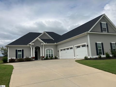 Photo of 113 Swing About, Greenwood, SC 29649 (MLS # 1571564)