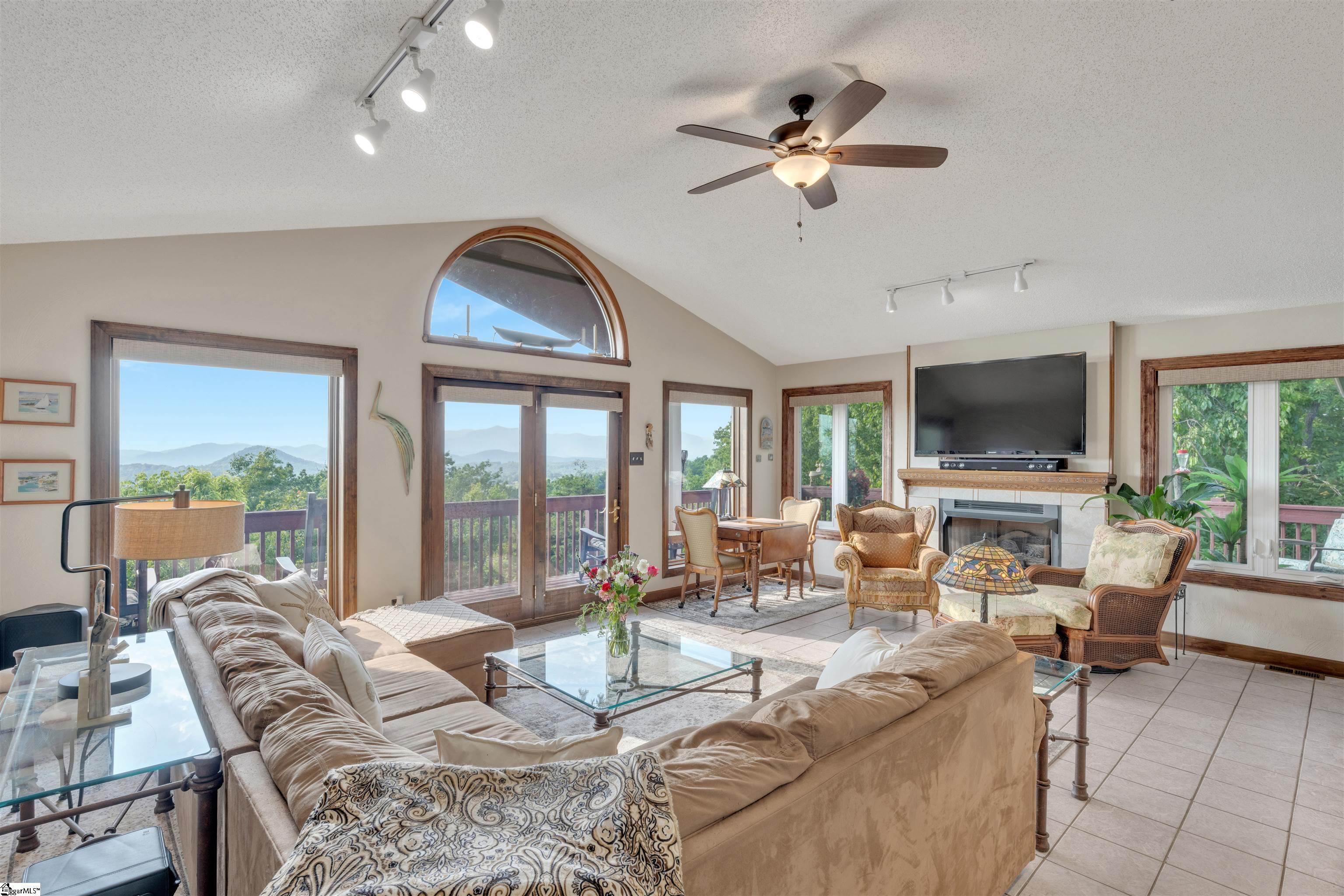 156 Overlook Drive