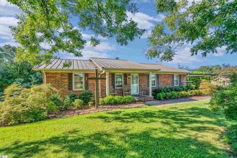 Photo of 619 Foster Road, Williamston, SC 29697 (MLS # 1604166)