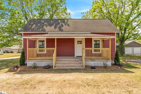 Photo of 706 S 5th Street, Easley, SC 29640 (MLS # 1589563)