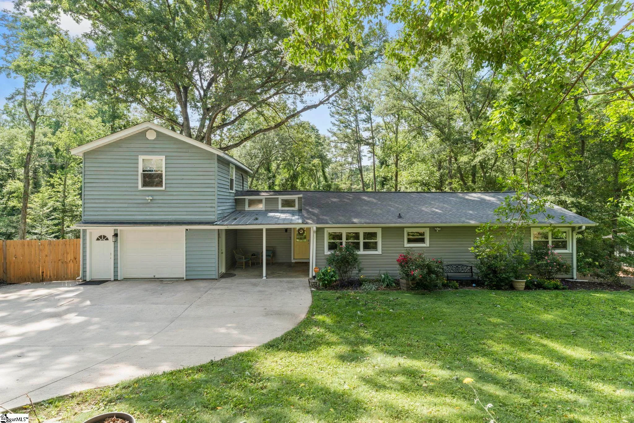 119 W Victoria Road