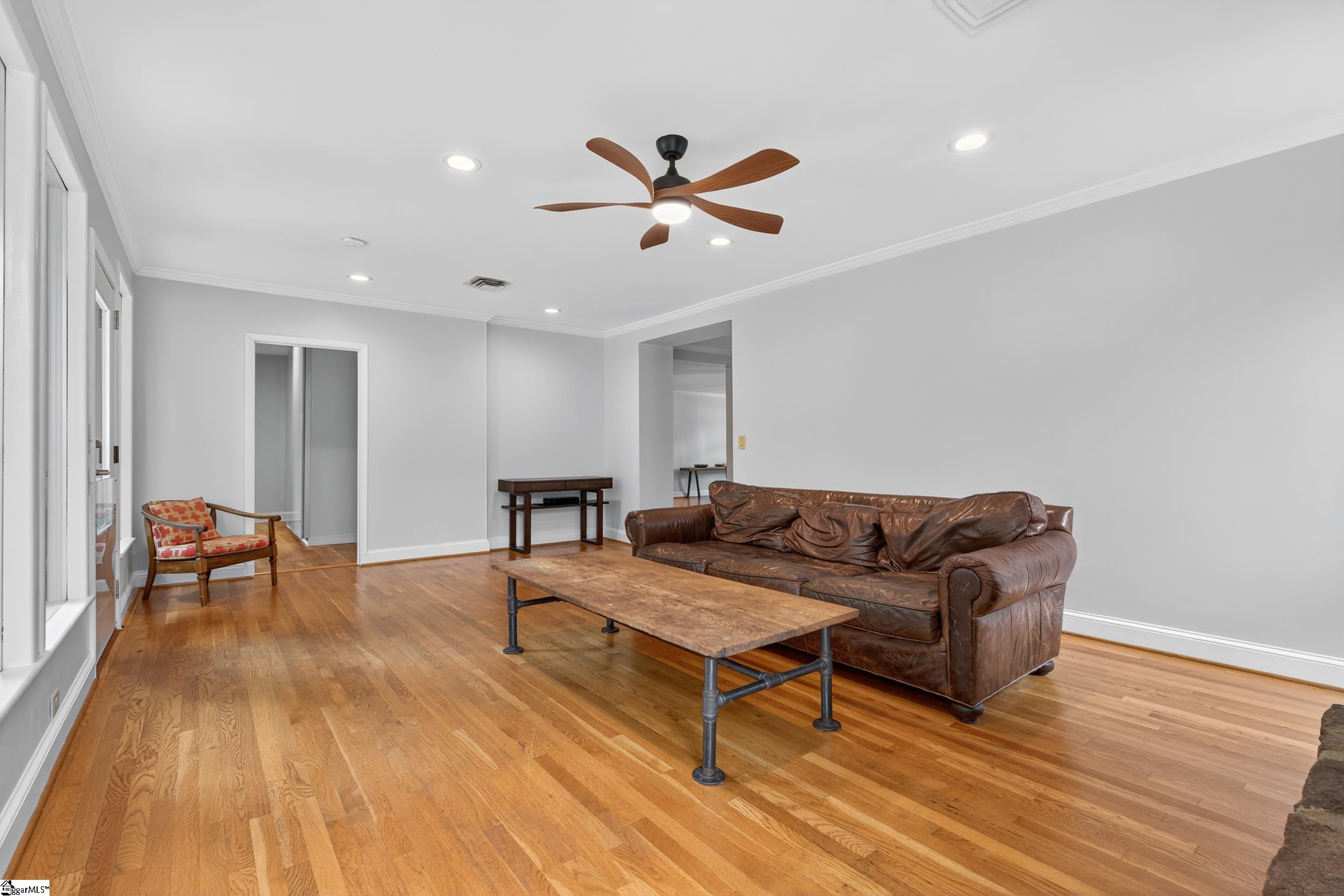 Greenville, South Carolina 29609, United States, 4 Bedrooms Bedrooms, ,4 BathroomsBathrooms,Residential,Active,191890