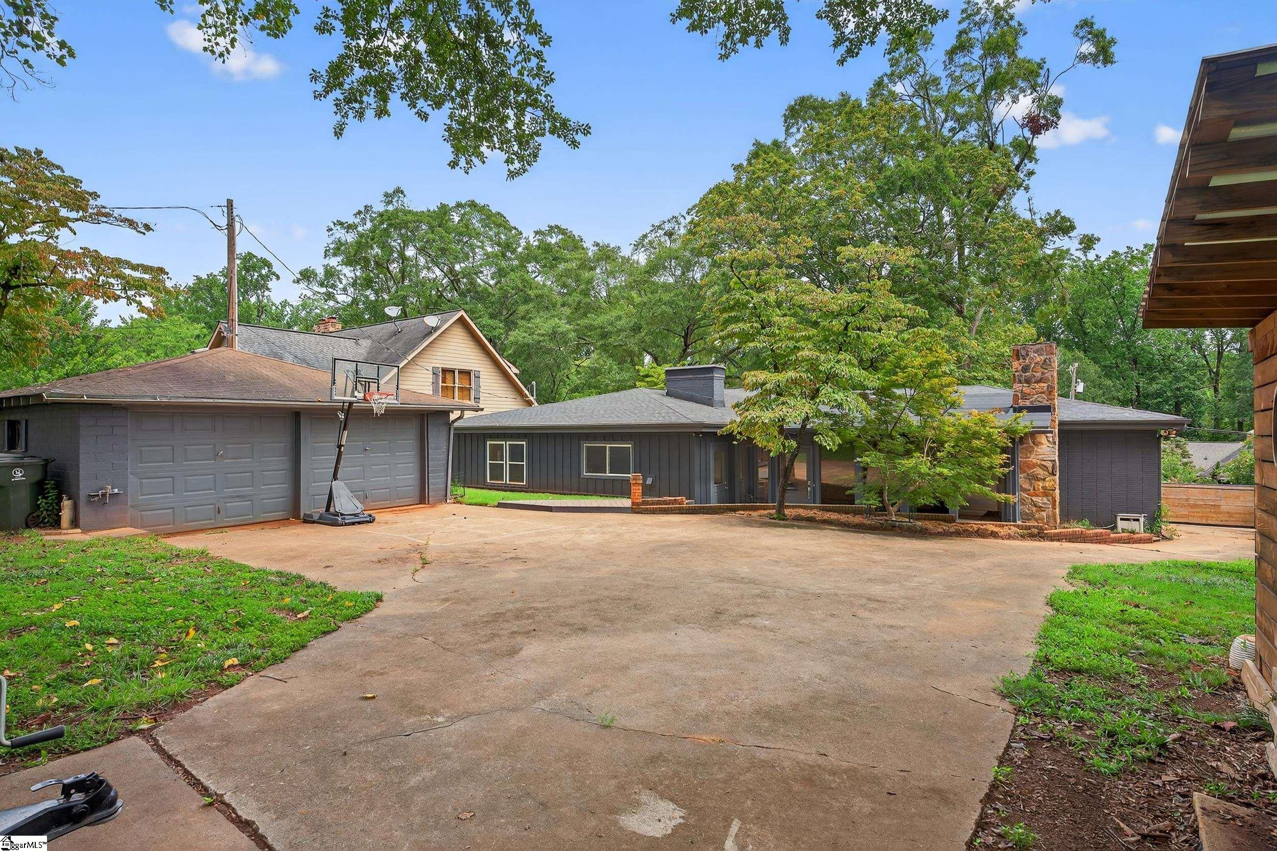 Greenville, South Carolina 29609, United States, 4 Bedrooms Bedrooms, ,4 BathroomsBathrooms,Residential,Active,191890